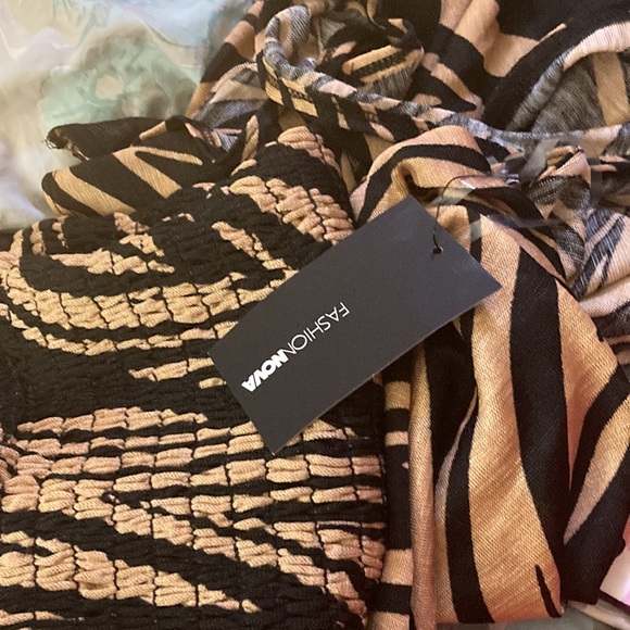 NWT fashion Nova set π€ - Picture 5 of 5